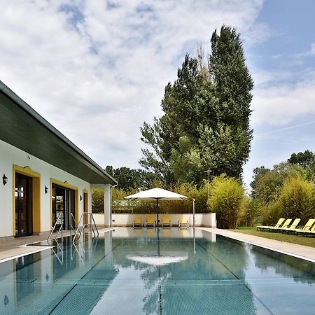 Hubertus Hof Landhotel Balatonfenyves Exteriör bild