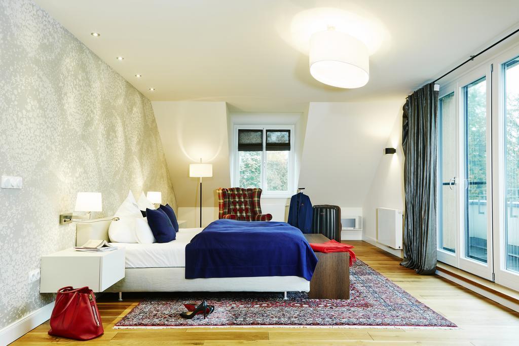 Hubertus Hof Landhotel Balatonfenyves Exteriör bild