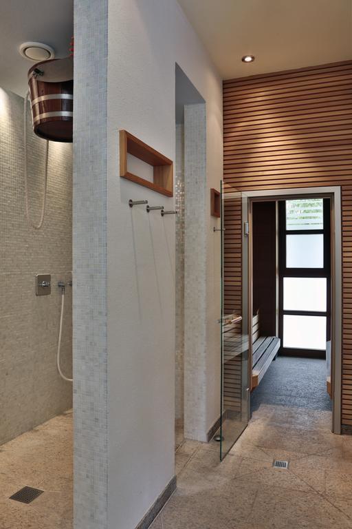 Hubertus Hof Landhotel Balatonfenyves Exteriör bild