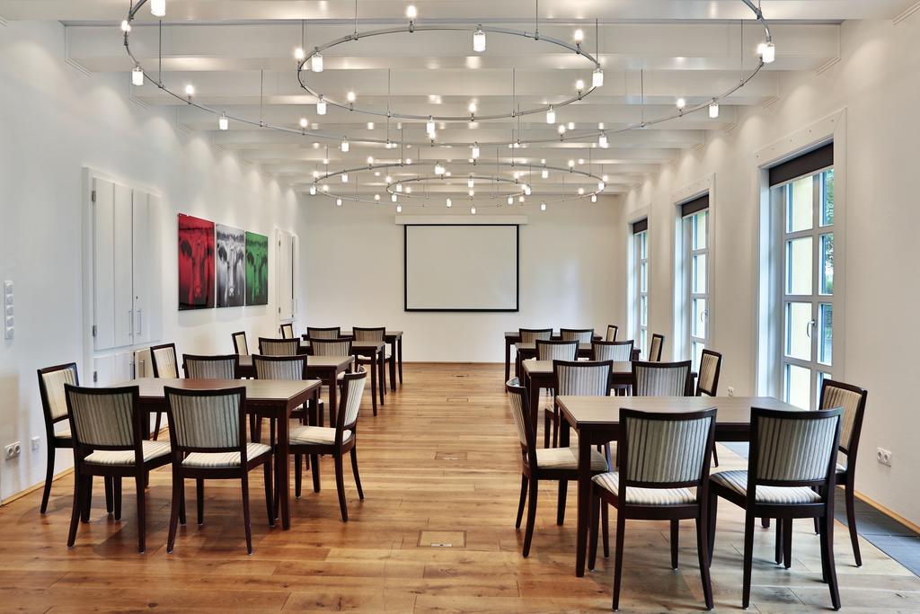 Hubertus Hof Landhotel Balatonfenyves Exteriör bild