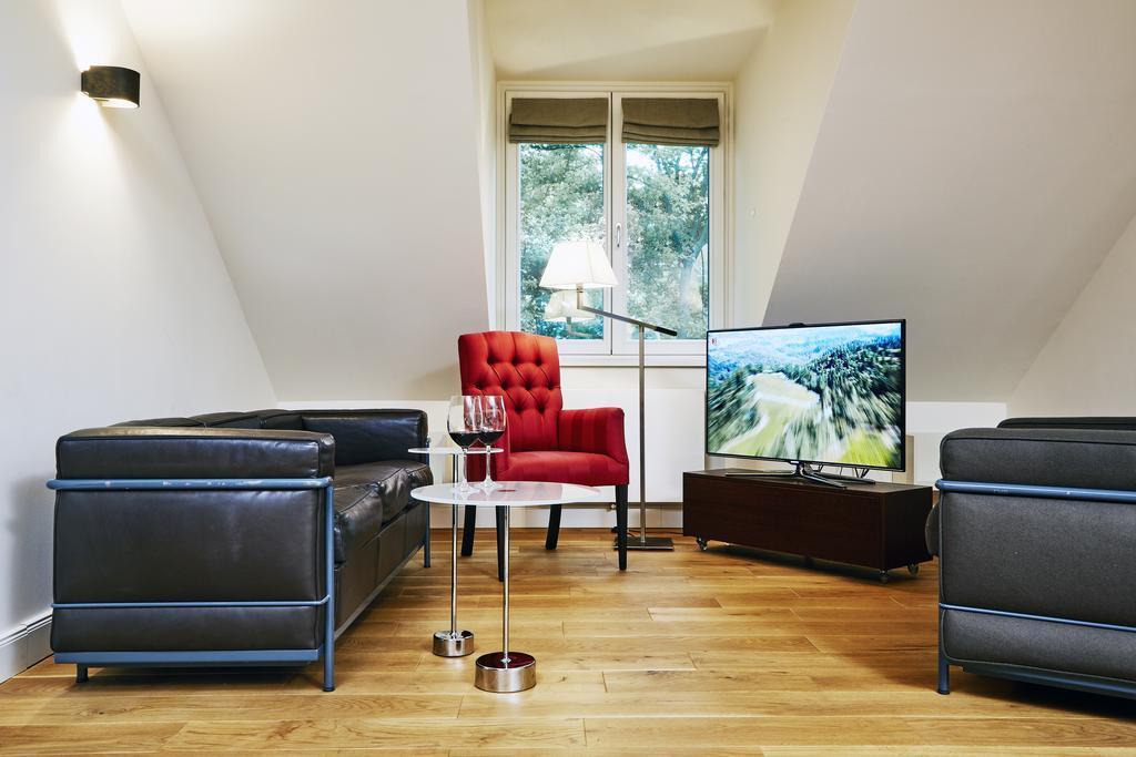 Hubertus Hof Landhotel Balatonfenyves Exteriör bild